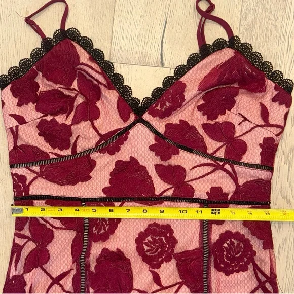 Lulus Alluring Dream Burgundy Floral Mesh Lace Trumpet Midi Dress Red - Size M - Picture 8 of 10